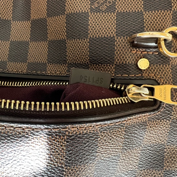 Louis Vuitton Hoxton Handbag Damier GM - Picture 12 of 12